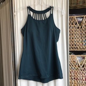 Women’s active tank